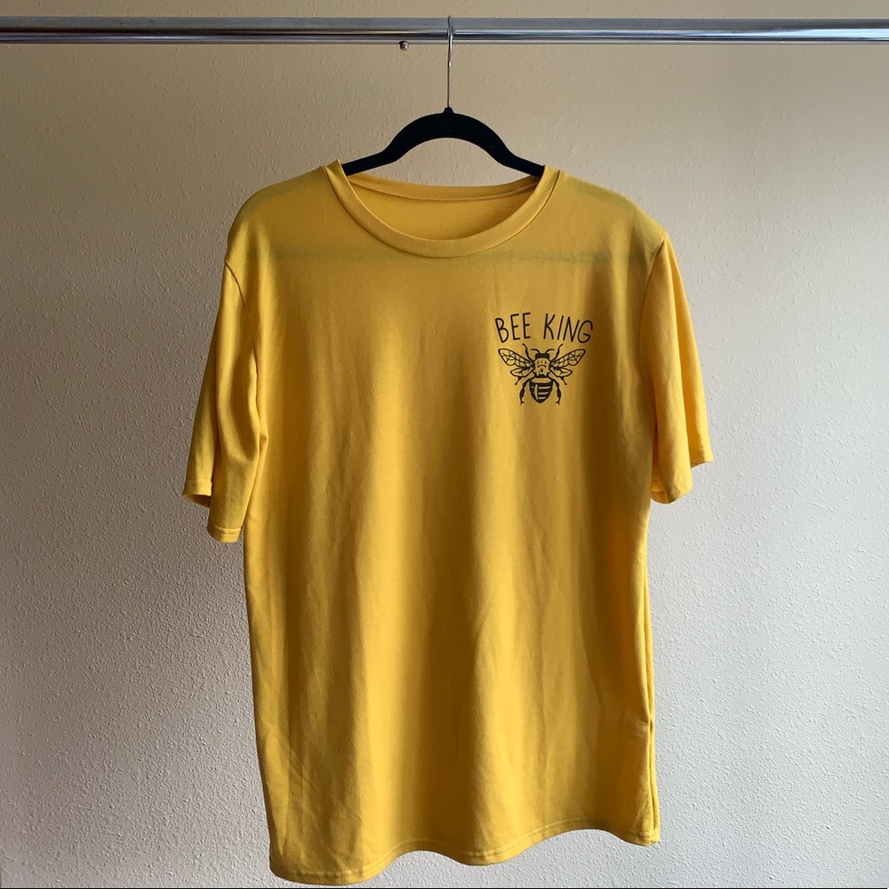 Oversized Mustard Bee King Graphic T-shirt
